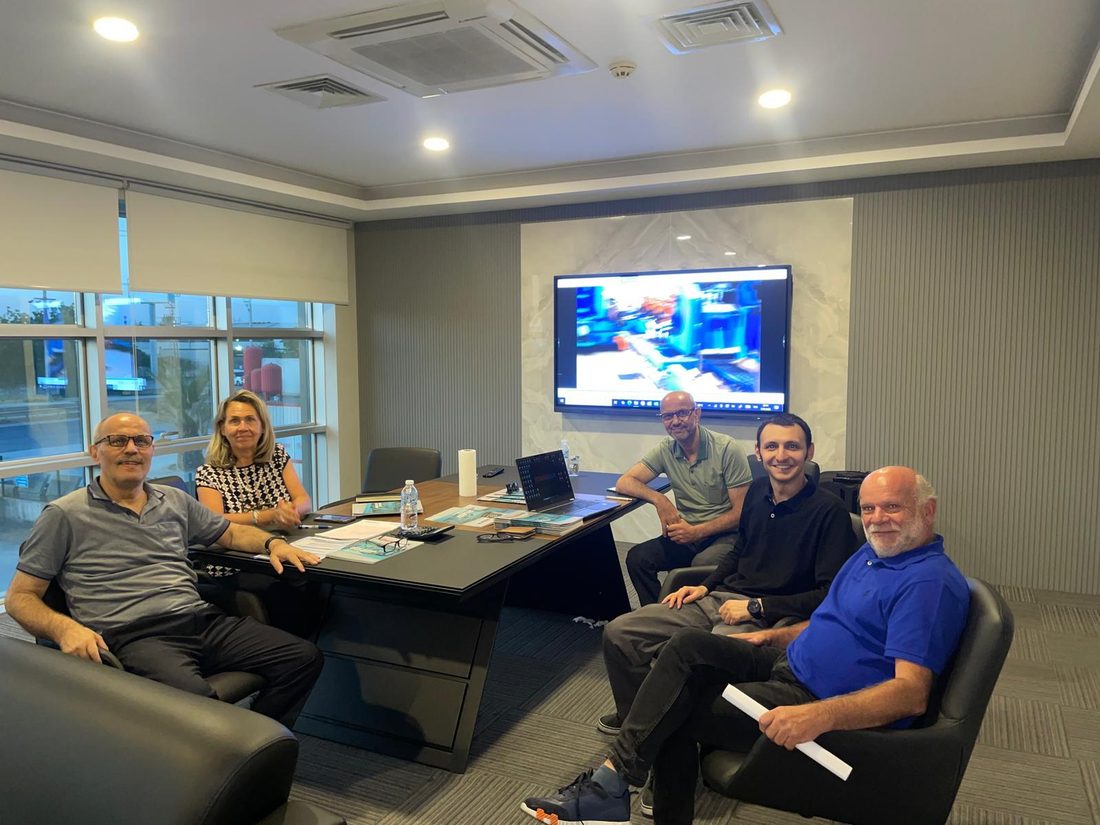 Reunion de travail avec l'equipe dirigeante de Fimaksan